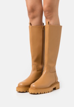 WELLI BOOT VEGAN - Platform boots - beige dark