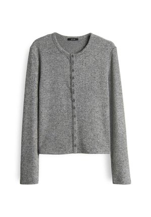 Cardigan grigio lavorato a maglia con maniche lunghe, collo rotondo e chiusura con bottoni. Il tessuto presenta un motivo testurizzato.