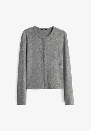 Grauer gestrickter Cardigan mit langen Ärmeln, rundem Hals und durchgehender Knopfleiste. Der Stoff weist ein strukturiertes Muster auf.