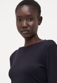 Guess TESSA - Pyjamapaita - jet black