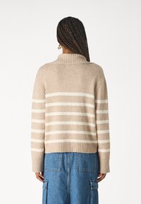 Abercrombie & Fitch DUKE TEXTURAL NOTCH NECK - Jersey de punto - cobblestone