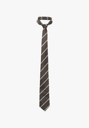 Cravate marron avec des rayures diagonales grises et blanches, nouée en un nœud simple sur fond blanc.