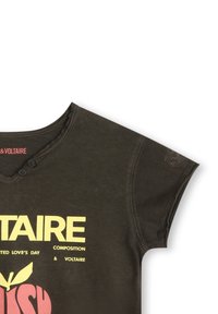 Černé bavlněné tričko s kulatým výstřihem, krátkým rukávem a odvážnými žlutými grafikami s textem a designem listu na přední straně.