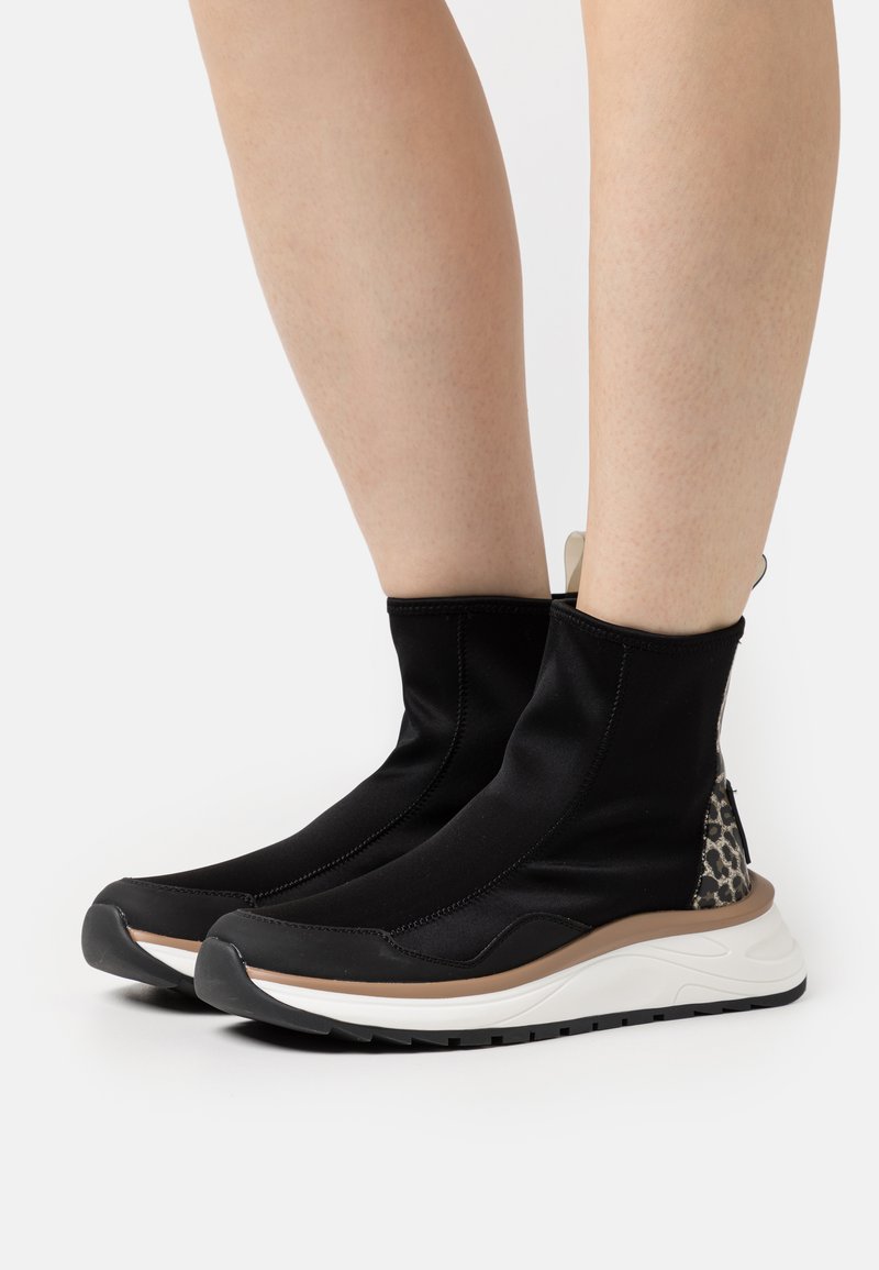 Marc Cain Sneaker high - black/schwarz - Zalando.de