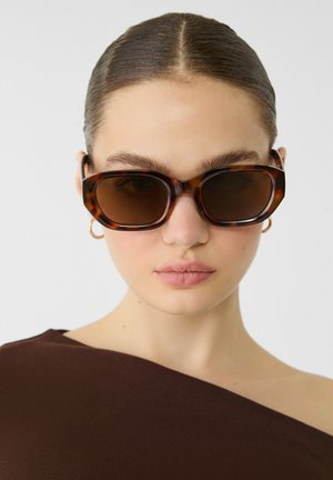 GEOMETRIC RESIN - Aurinkolasit - dark brown