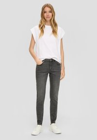 QS Slim fit jeans - schiefergrau