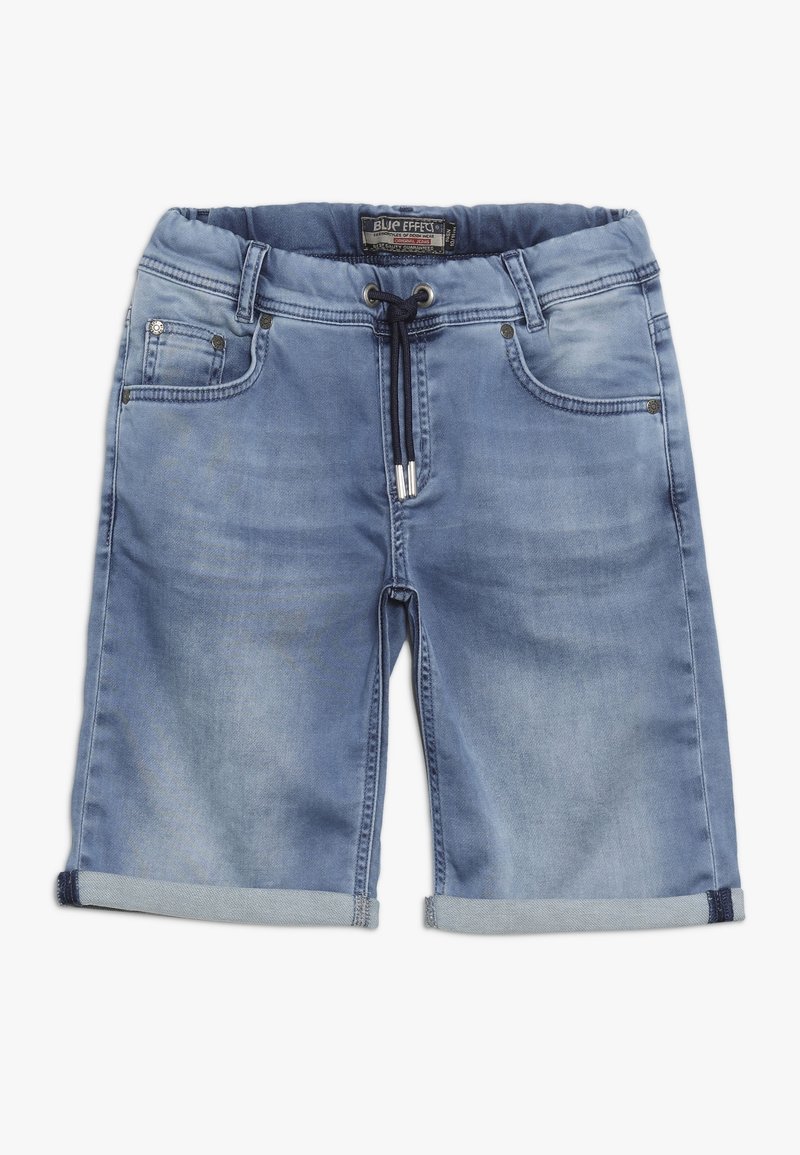 Short en denim bleu clair avec revers roulés, ceinture élastique, cordon de serrage et poches avant.