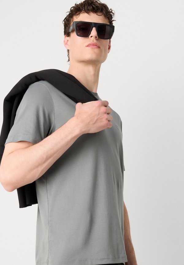 CREWNECK TEE - Basic T-shirt - sedona sage3