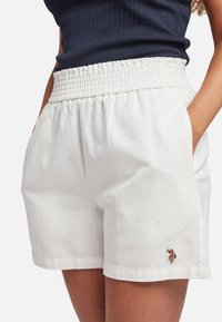 U.S. Polo Assn. CORNELIA PAPERBAG - Tepláky - white