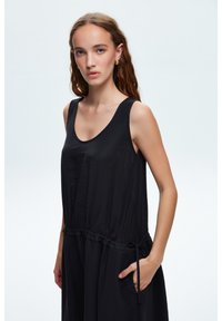 adL SLEEVELESS MIDI WITH POCKET - Vapaa-ajan mekko - black