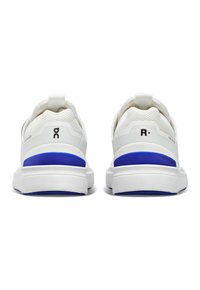 On THE ROGER SPIN  - Trainers - undyed white   indigo