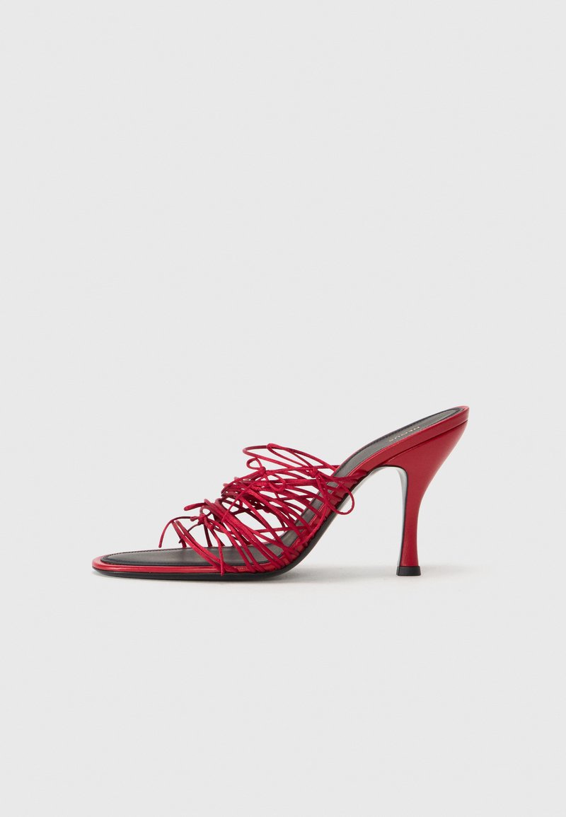 NEOUS AURIGA  - Mules à talons - red