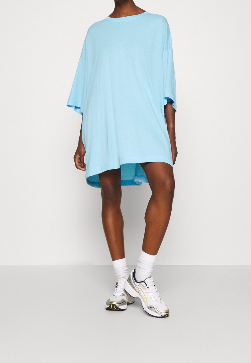 Weekday Jednoduché tričko - light blue