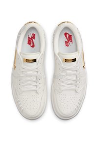Thumbnail Image 4