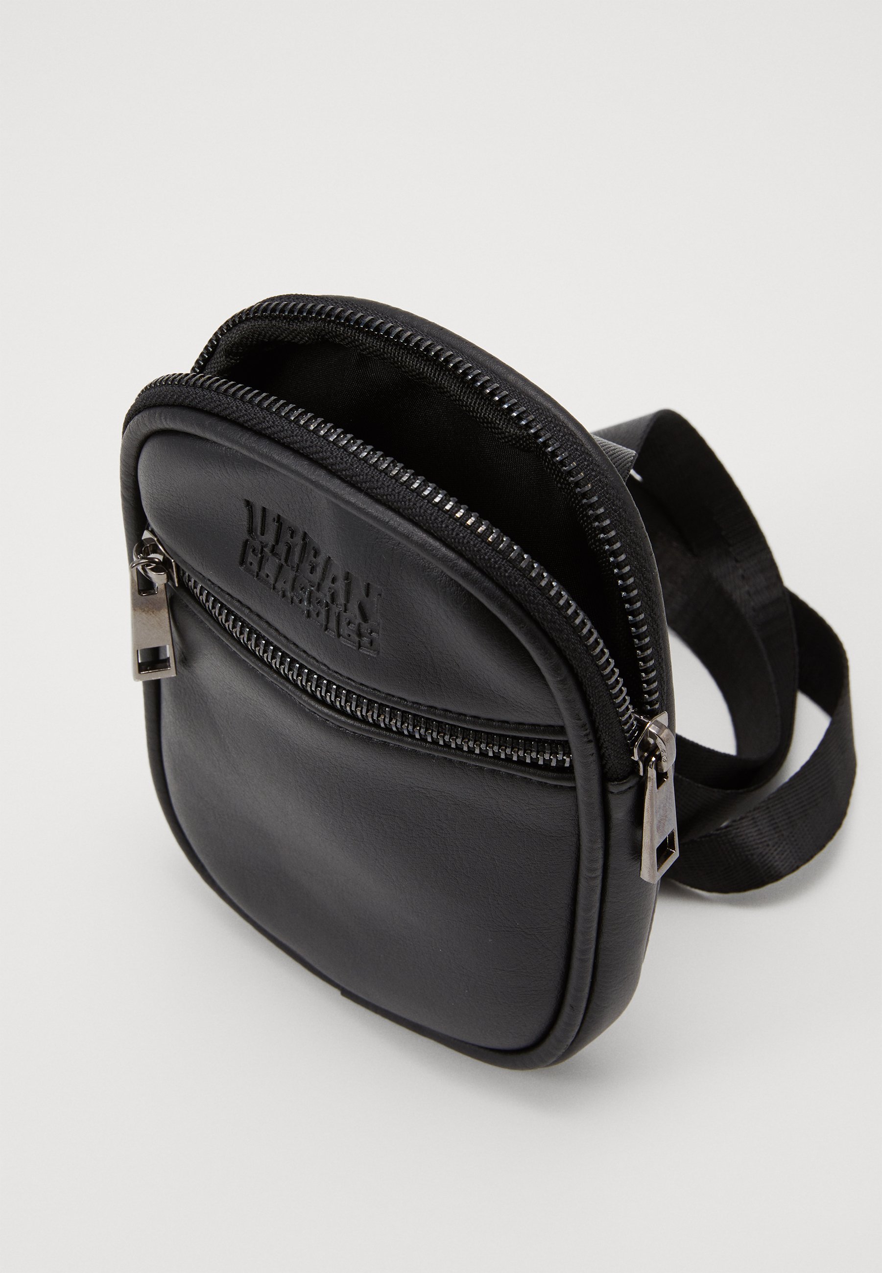 neverfull biggest size