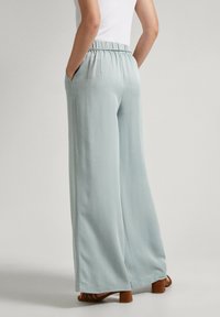Pepe Jeans ATENEA - Hlače - hydro green