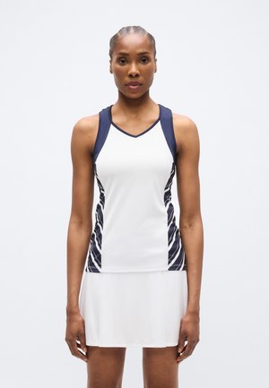 Witte sportieve tanktop met marineblauwe accenten en gestreepte zijkanten. Heeft een V-hals en een getailleerd ontwerp, ideaal voor sportactiviteiten.