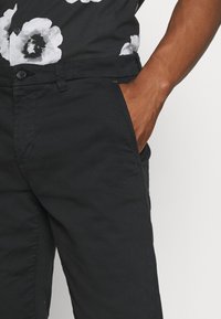 Only & Sons ONSPETE LIFE SLIM - Chino - Black/schwarz