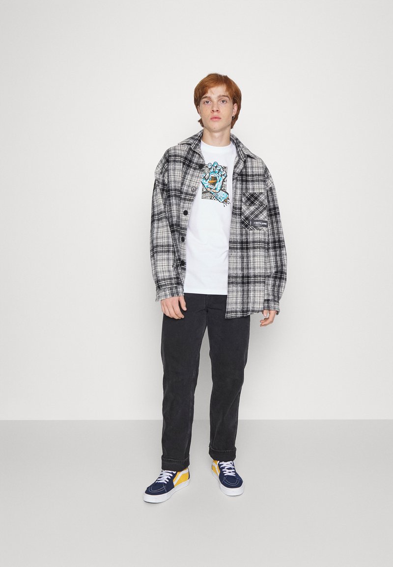 Santa Cruz FLIER HAND UNSIEX - T-shirt estampada - white