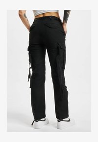 Nije odabrano, black