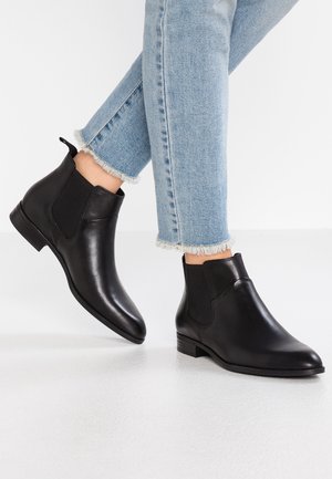 Botines bajos - black