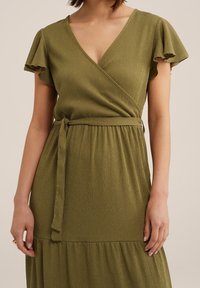 WE Fashion Maxi dress - olive