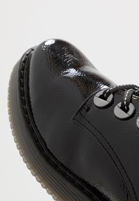 bugatti NERIA - Schnürer - black