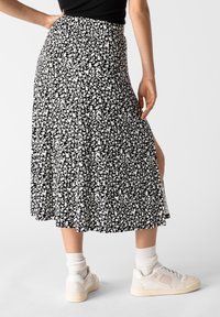 Les Lunes SIENNA - A-linjainen hame - black  white floral
