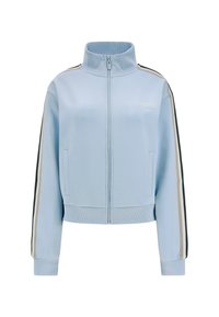 Ljusblå zip-up jacka med hög krage, ribbade mudd och sidostrippar i mörkgrönt och beige. Har framfickor och logotyp.