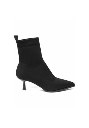 High heeled ankle boots - black