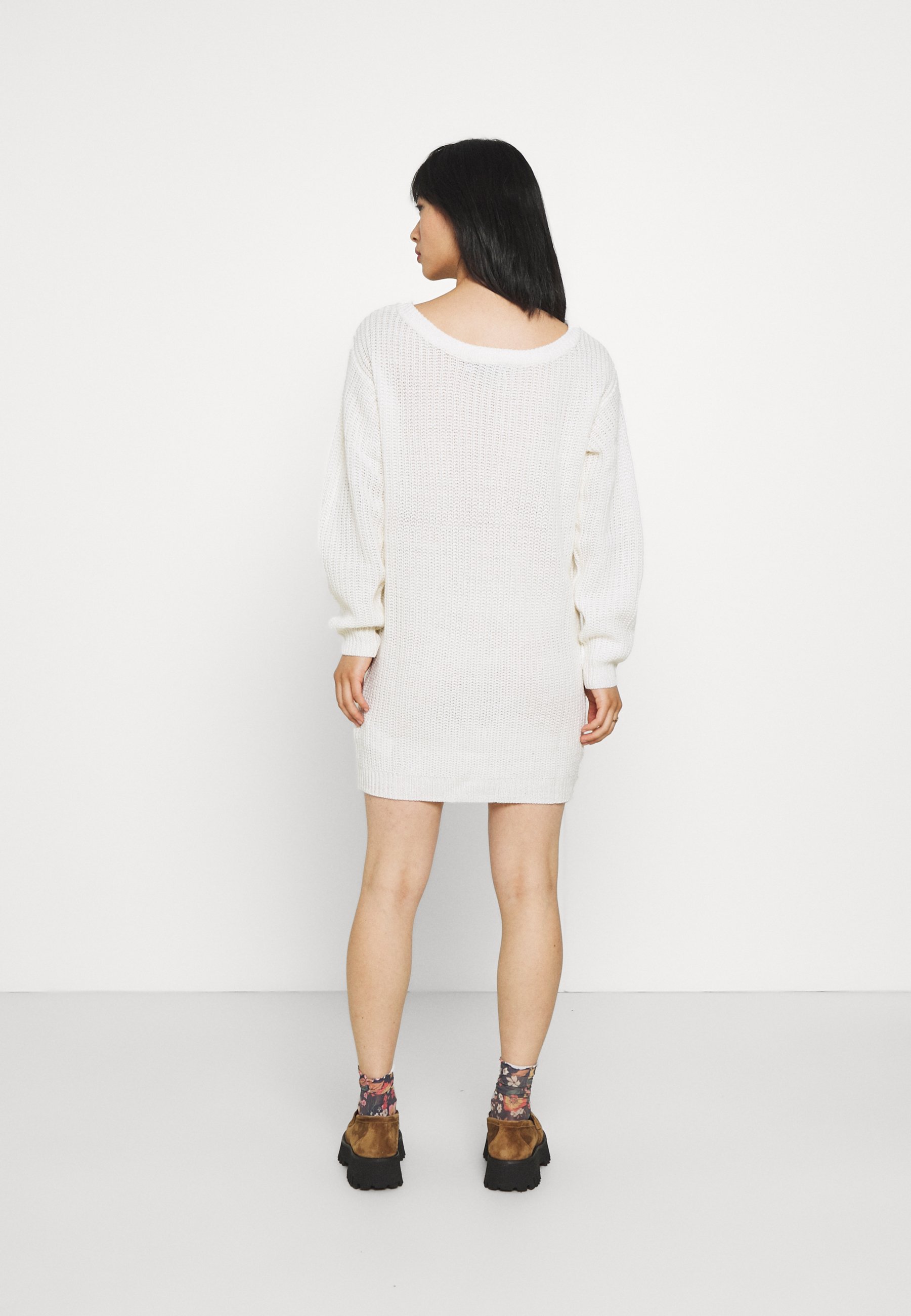 Missguided Petite AYVAN OFF SHOULDER 