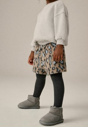 Next, Short - brown