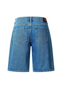 Sinised pesu denim lühikesed püksid, millel on kaks tagataskut, sirge lõige ja nahkpatch rõhuasetuseks vööl.