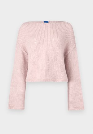 Rosa stickad tröja med bred båtkrage, långa ärmar och kort passform. Har en mjuk textur och en liten etikett vid nacken.