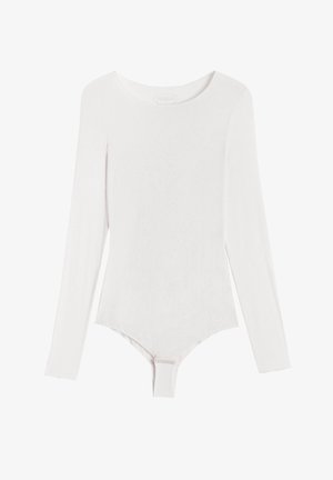 Bodysuit blanc à manches longues avec un col rond, texture douce et fermeture par attaches en bas. Conçu avec une coupe ajustée et des côtés sans couture.