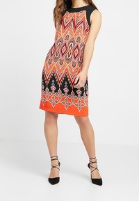 Dorothy Perkins Petite Denní šaty - red