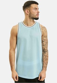 Non sélectionné, light blue white