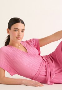 Next PLISSE SHORT SLEEVE - REGULAR FI - Overal - pink