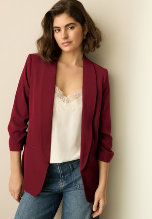 RUCHED SLEEVE - Krátky kabát - red