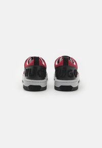 HUGO KILIAN - Matalavartiset tennarit - open red