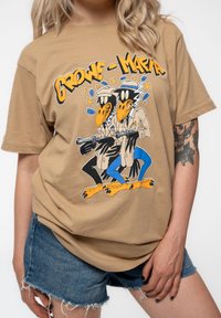 Paradiso Clothing THE BLACK CROWES CROWE MAFIA - Print T-shirt - sand