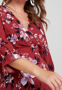 Vero Moda Curve Vapaa-ajan mekko - brown