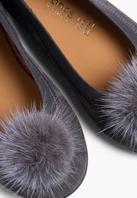 Pisamonas Klassischer Ballerina - gris