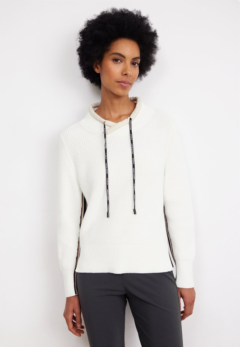 Marc Cain Sports T Off White Cosy Fleece Jacket TS 31.31 J59 COL 110