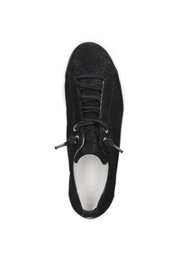 Sneaker in suede nero con punta nera glitterata, lacci elastici e suola in gomma bianca. Presenta un interno imbottito per il massimo comfort.
