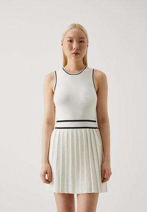 GOLF SHOP PLEATED SWEATER DRESS  - Pletené šaty - jet stream