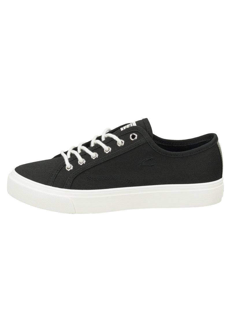 Schwarze Leinen-Sneaker mit weißem Schnürverschluss, Gummisohle und minimalistischer Gestaltung. Mit genähten Akzenten und einem Markenetikett auf der Zunge.