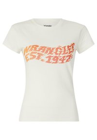 Bílá bavlněná tričko s vlnitým, červenohnědým grafickým textem "WRANGLER EST. 1947" na přední straně. Krátké rukávy a design s kruhovým výstřihem.