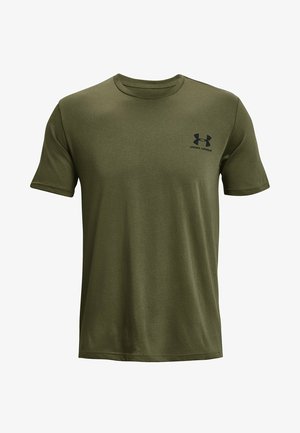Oliivroheline lühikeste varrukatega T-särk, mis on valmistatud pehmest kangast. Omab ümmargust kaelust ja väikest musta Under Armour'i logo rinnaosas.