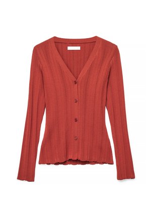 Rooste punase varjundiga soonikkoes kardigan V-kaelusega, pikkade varrukatega ja nelja esinööbiga, mis on disainitud keha järgiva silueti jaoks.